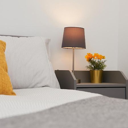 High Spec 2 Bed Apartment W/Parking Available London Exterior photo