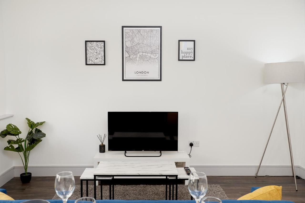 High Spec 2 Bed Apartment W/Parking Available London Exterior photo